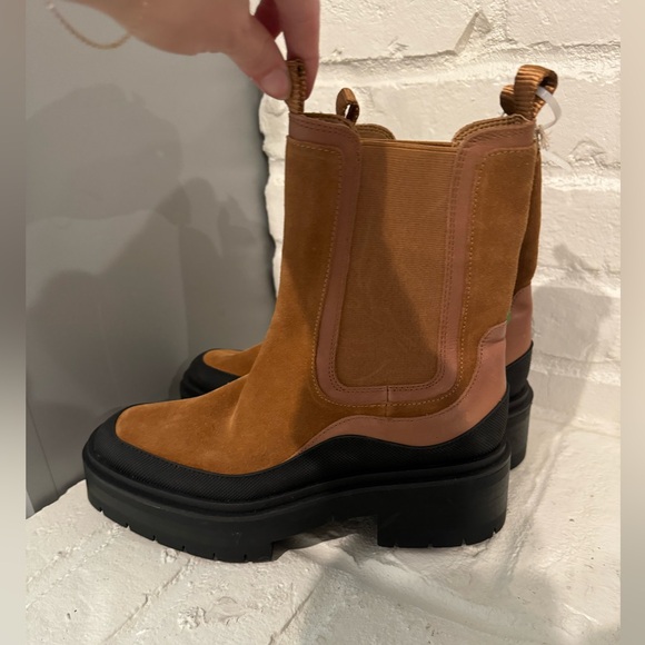 Sam Edelman lug sole boots - Picture 3 of 4